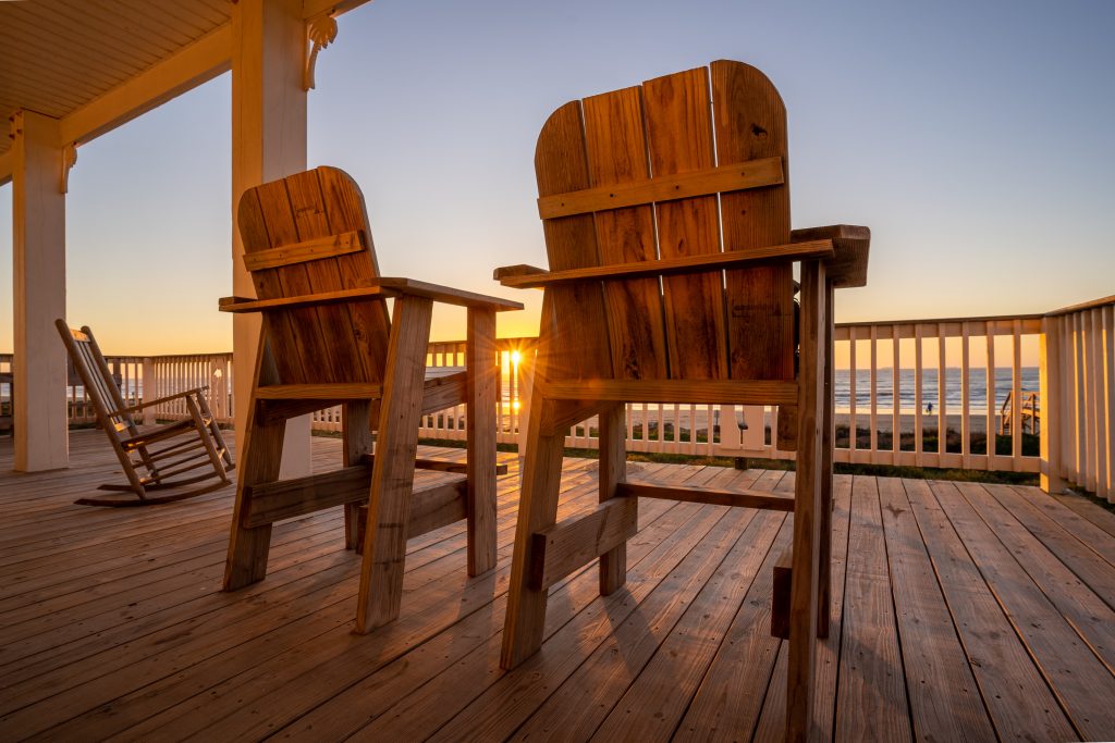 wood deck at the lakehouse in OK